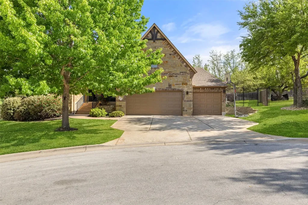 8700 Flycatcher Court Austin TX 78738