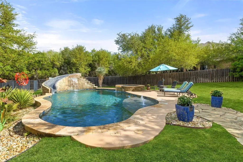 8700 Flycatcher Court Austin TX 78738
