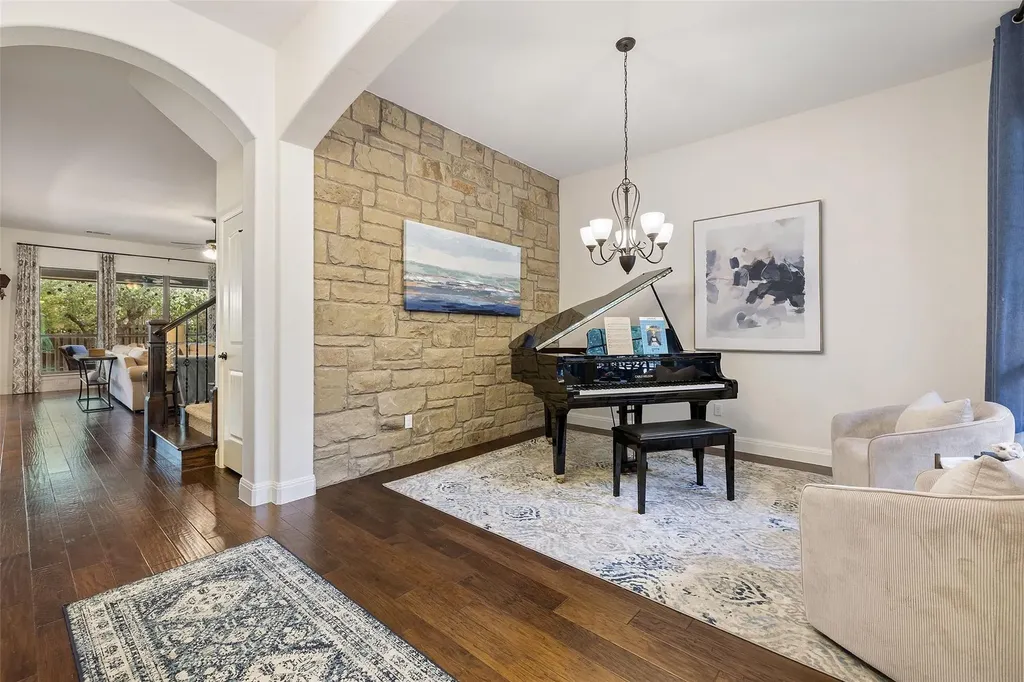 8700 Flycatcher Court Austin TX 78738