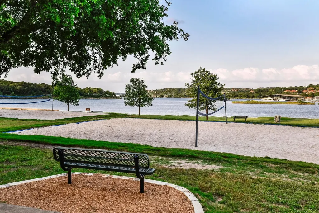 501 Flamingo Boulevard Lakeway TX 78734