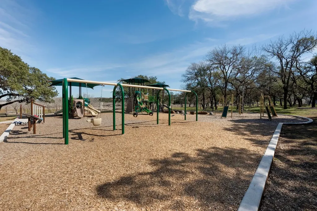 501 Flamingo Boulevard Lakeway TX 78734