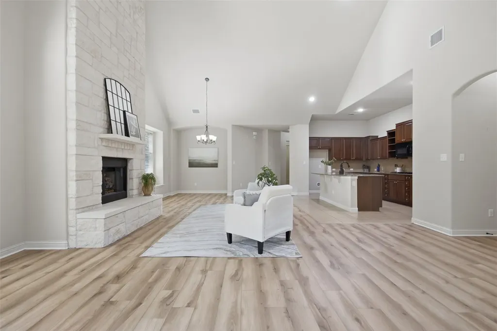 3920 Sapphire Loop Round Rock TX 78681