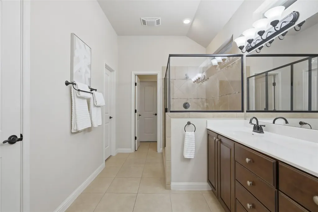 3920 Sapphire Loop Round Rock TX 78681