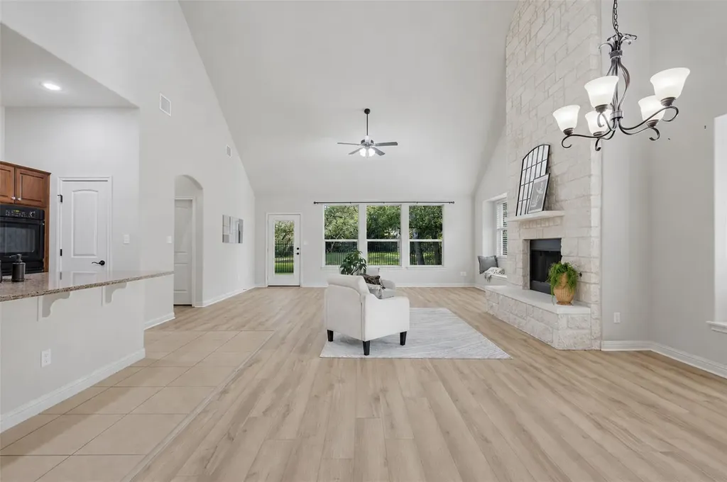 3920 Sapphire Loop Round Rock TX 78681