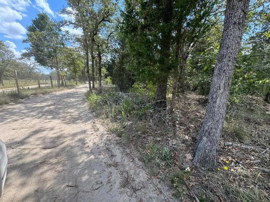Lot 1 000 Jordan Lane Elgin TX 78621