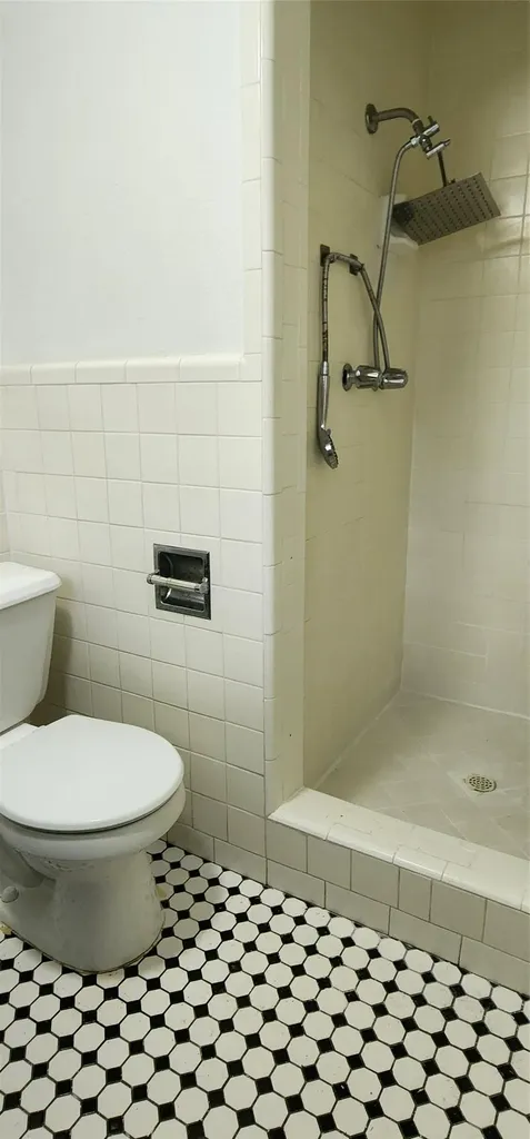 9205 Happy Trail Austin TX 78754