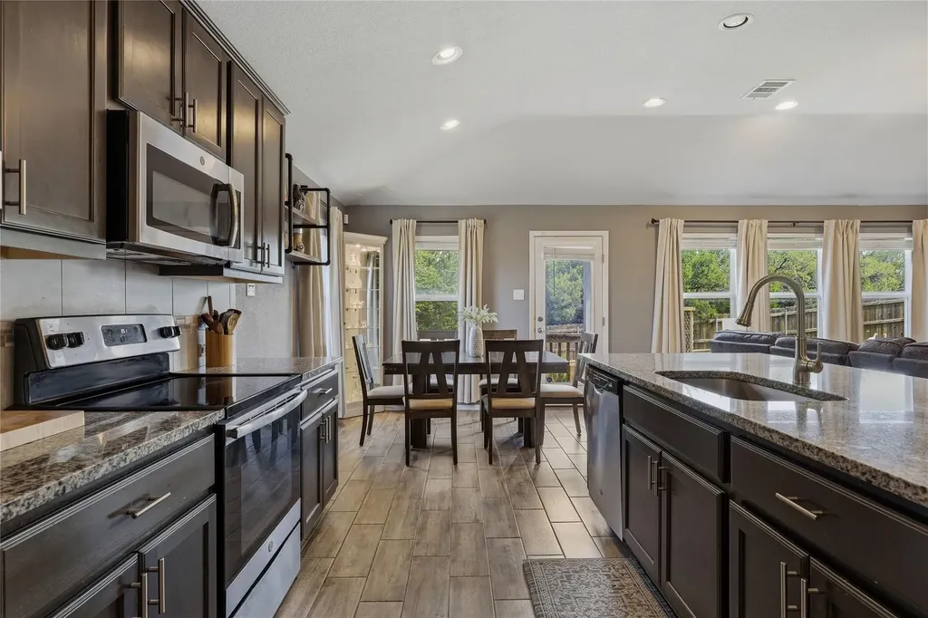 21103 Winslow Cove Lago Vista TX 78645