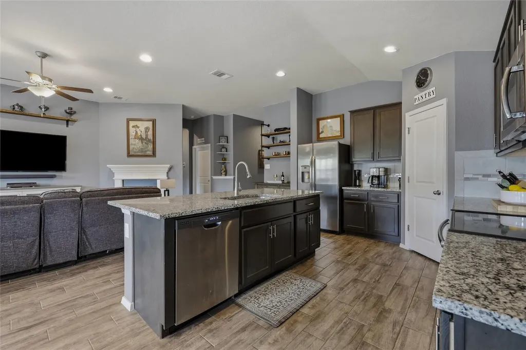 21103 Winslow Cove Lago Vista TX 78645