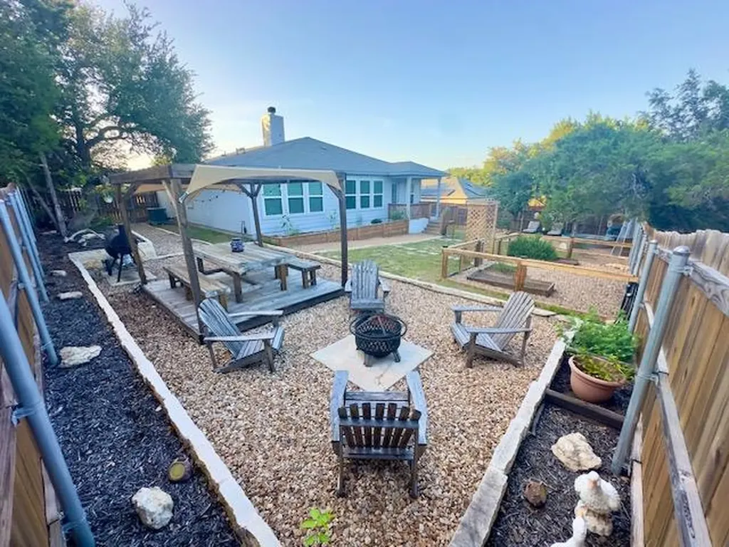 21103 Winslow Cove Lago Vista TX 78645