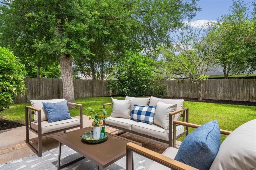 6437 Old Harbor Lane Austin TX 78739