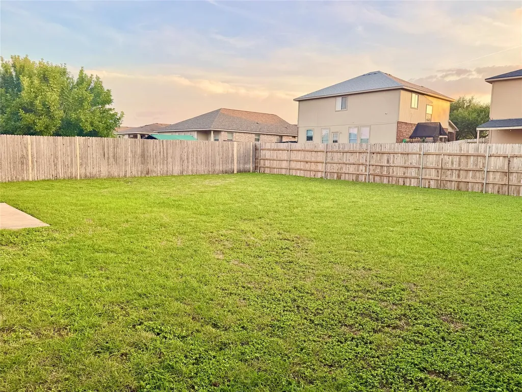 203 Northern Trail Leander TX 78641