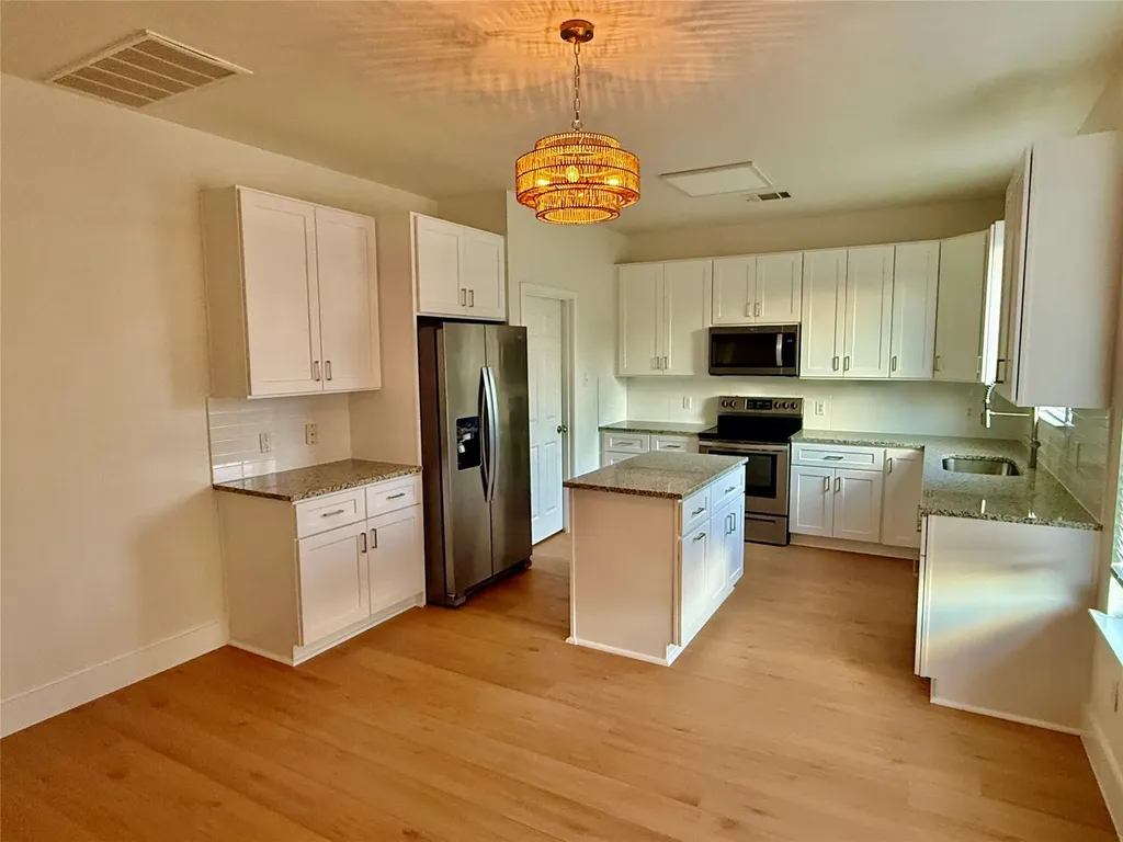 203 Northern Trail Leander TX 78641