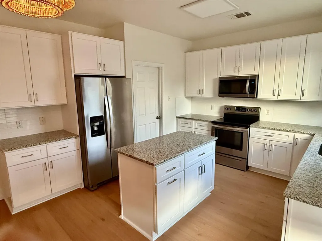 203 Northern Trail Leander TX 78641