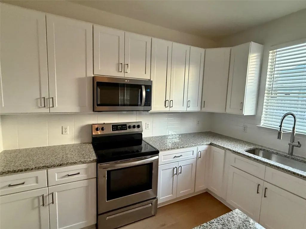 203 Northern Trail Leander TX 78641