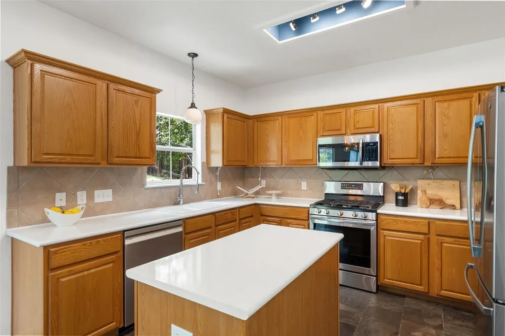 2612 Lynnbrook Drive Austin TX 78748