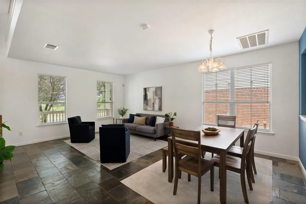 2612 Lynnbrook Drive Austin TX 78748