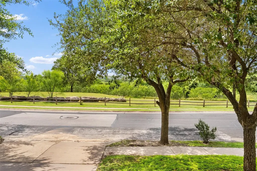 2612 Lynnbrook Drive Austin TX 78748