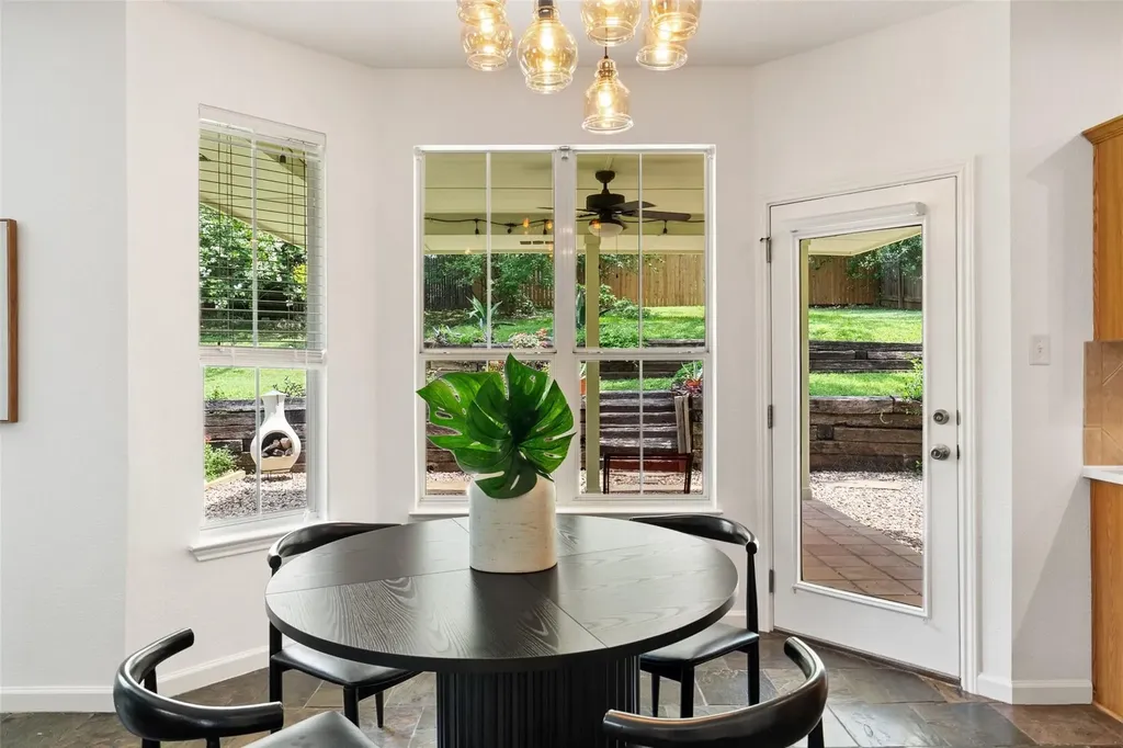 2612 Lynnbrook Drive Austin TX 78748