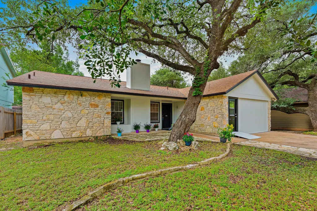 8022 Scotland Yard Austin TX 78759