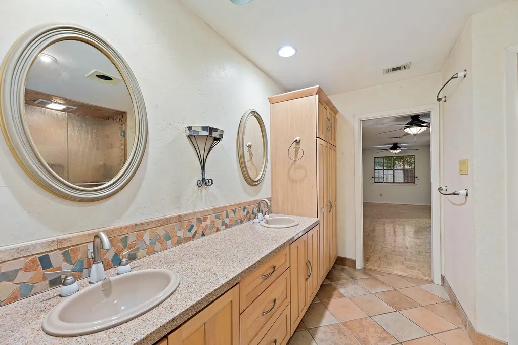8022 Scotland Yard Austin TX 78759