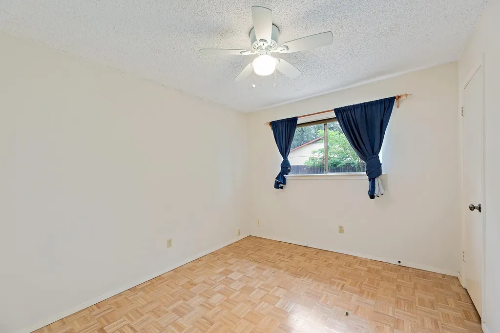 8022 Scotland Yard Austin TX 78759