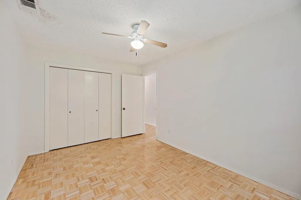 8022 Scotland Yard Austin TX 78759