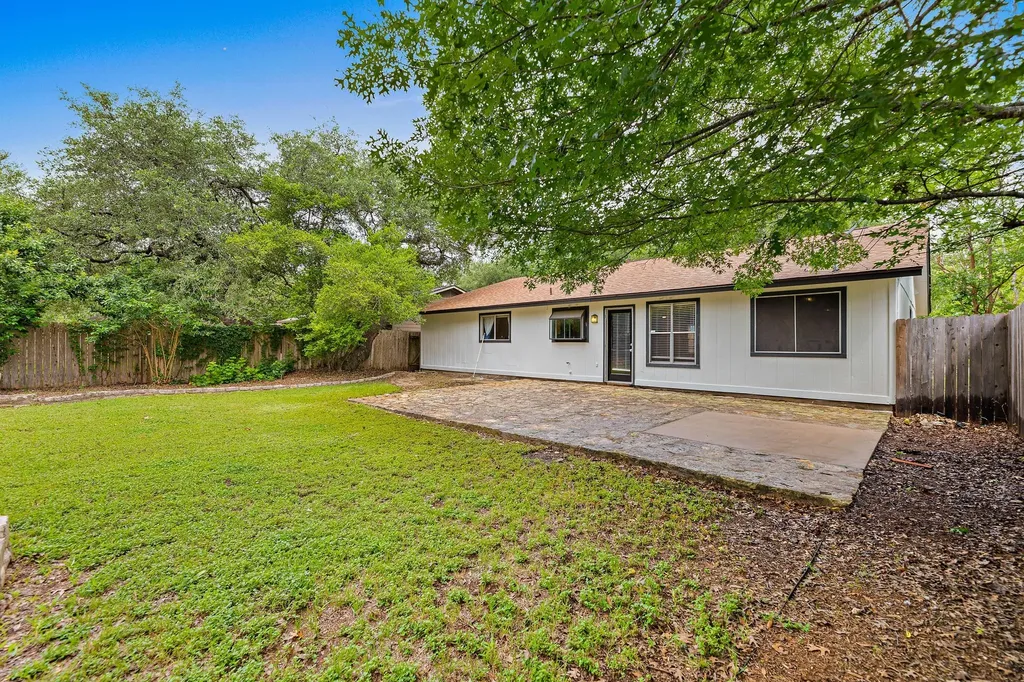 8022 Scotland Yard Austin TX 78759