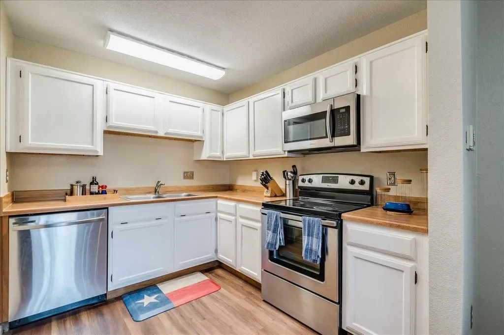1720 Timber Ridge Road 166 Road Austin TX 78741