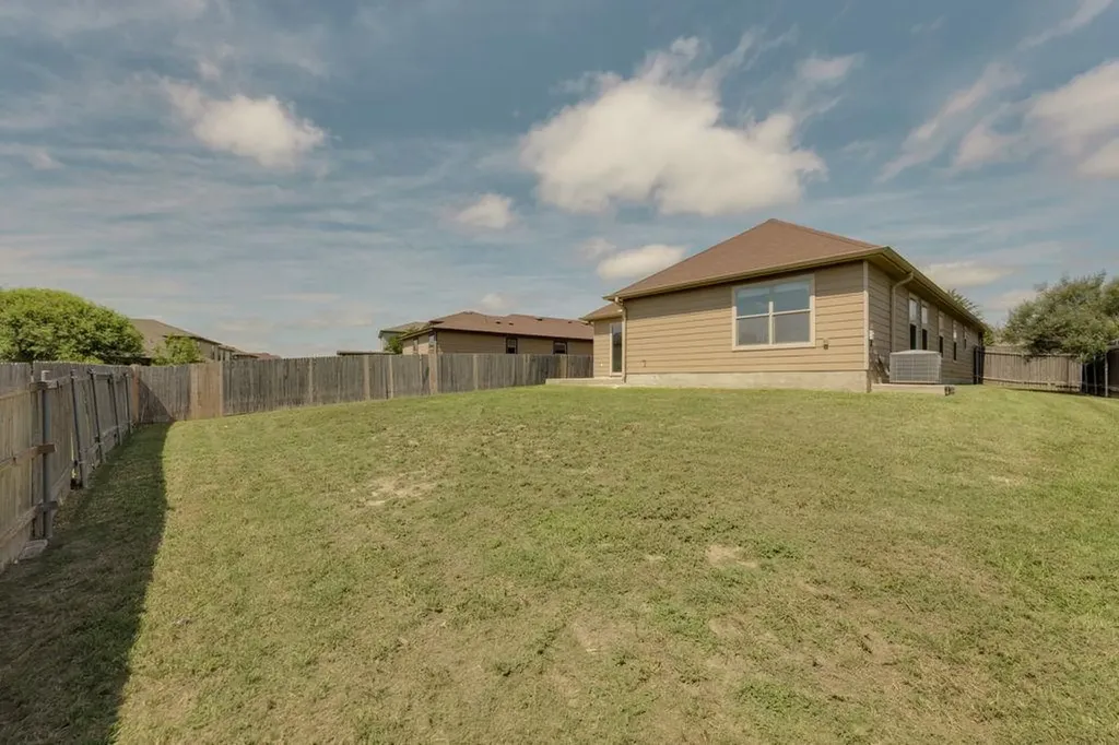 210 Cushman Drive Kyle TX 78640