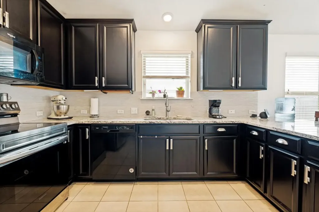 1618 Woodlands Drive Kyle TX 78640