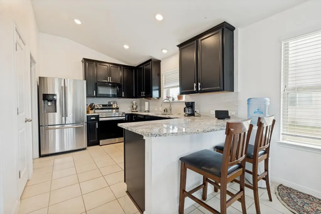 1618 Woodlands Drive Kyle TX 78640