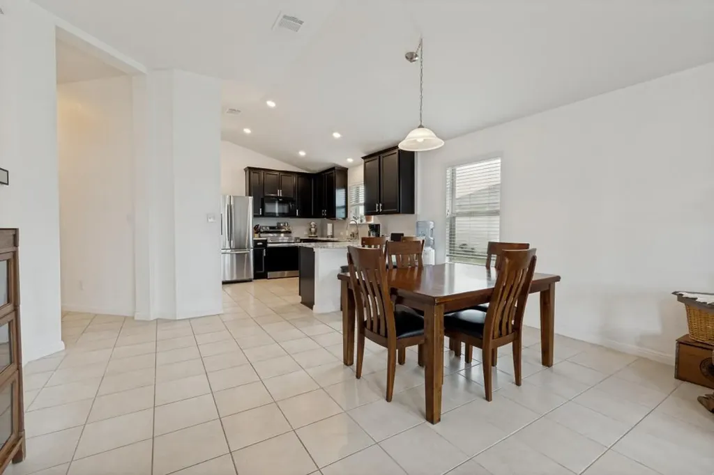 1618 Woodlands Drive Kyle TX 78640