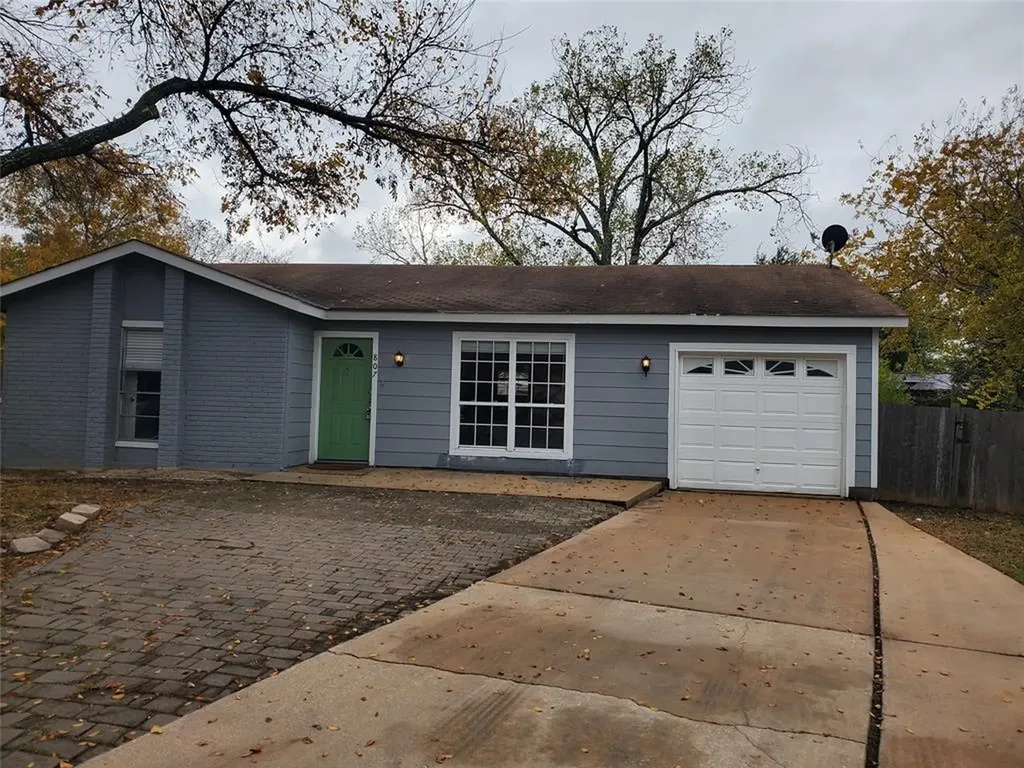 807 Fernwood Cove Round Rock TX 78664