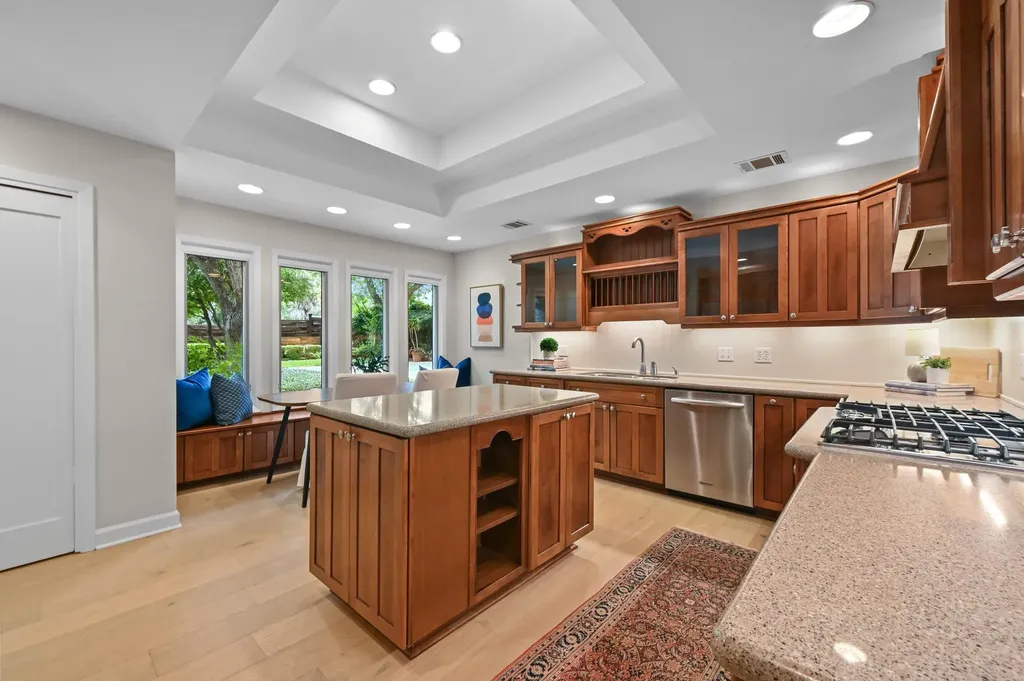 2106 Cypress Point E Austin TX 78746