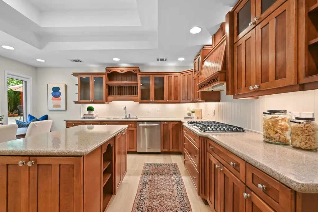 2106 Cypress Point E Austin TX 78746