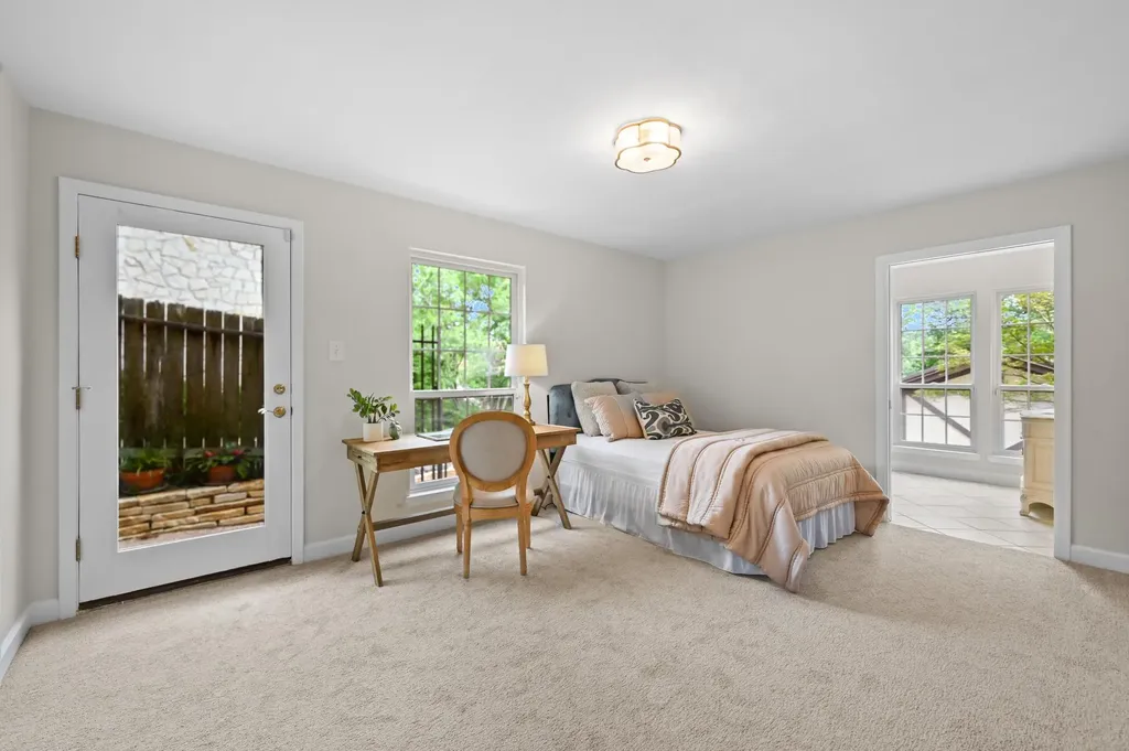 2106 Cypress Point E Austin TX 78746