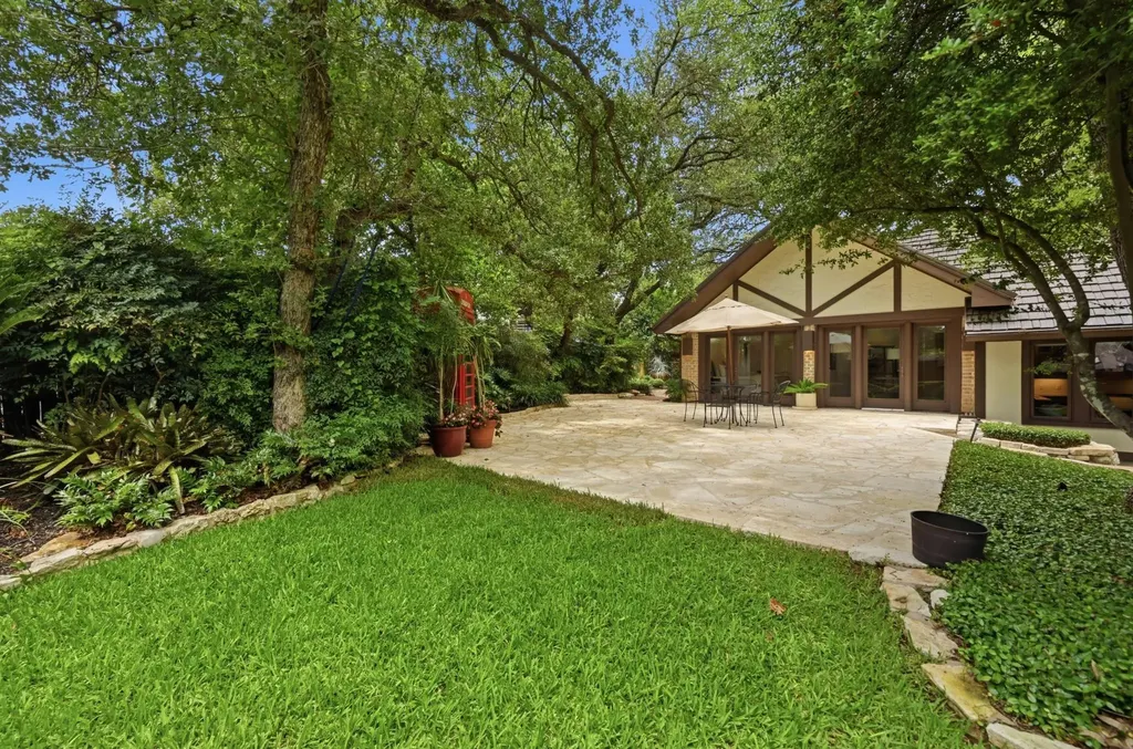 2106 Cypress Point E Austin TX 78746