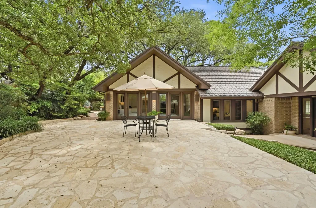 2106 Cypress Point E Austin TX 78746