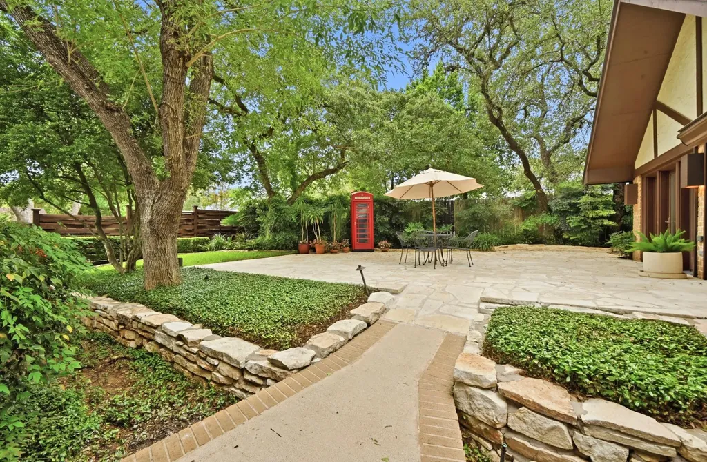 2106 Cypress Point E Austin TX 78746