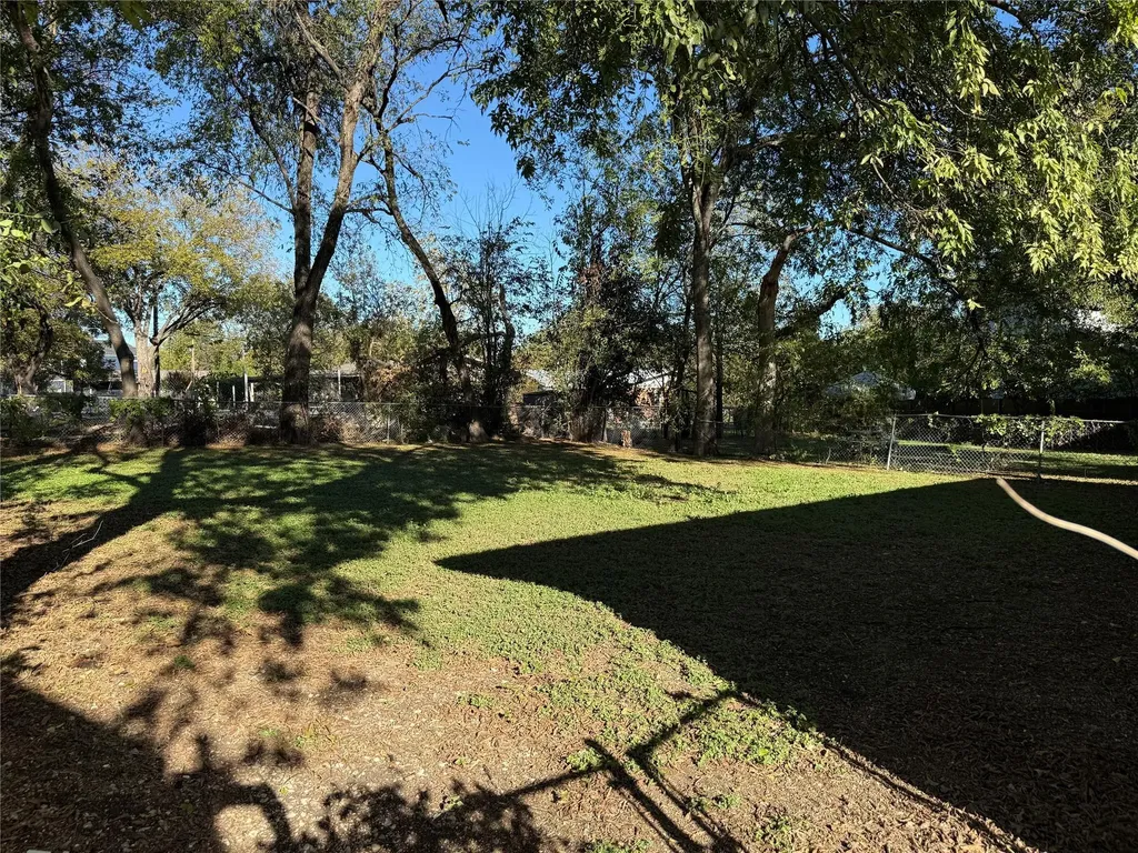 612 Hammack Drive Austin TX 78752