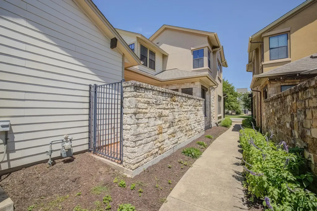 4524 Berkman Drive Austin TX 78723