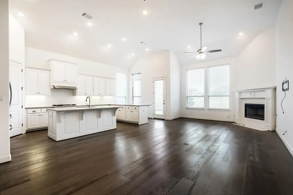 313 Pendent Drive Liberty Hill TX 78642