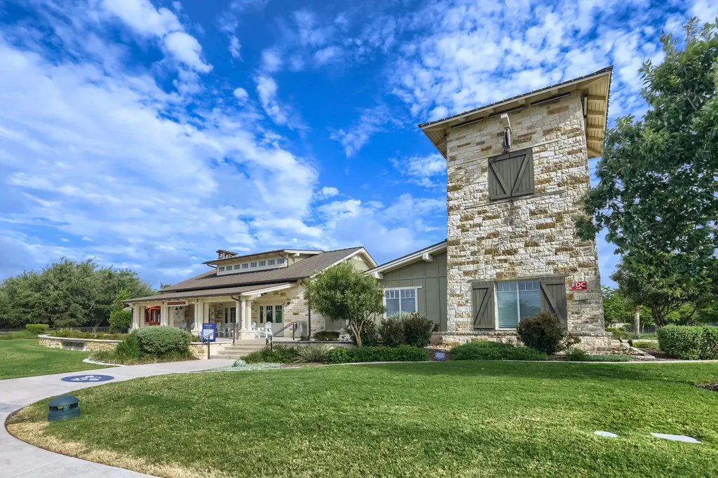 313 Pendent Drive Liberty Hill TX 78642