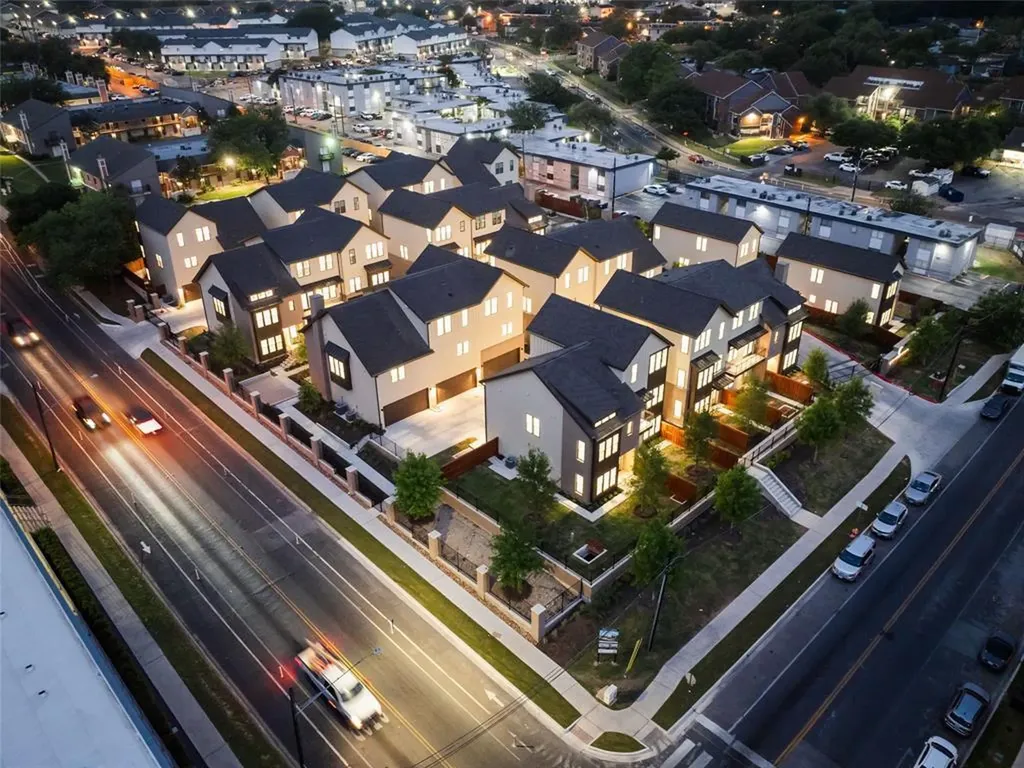 2209 Woodland Avenue Austin TX 78741
