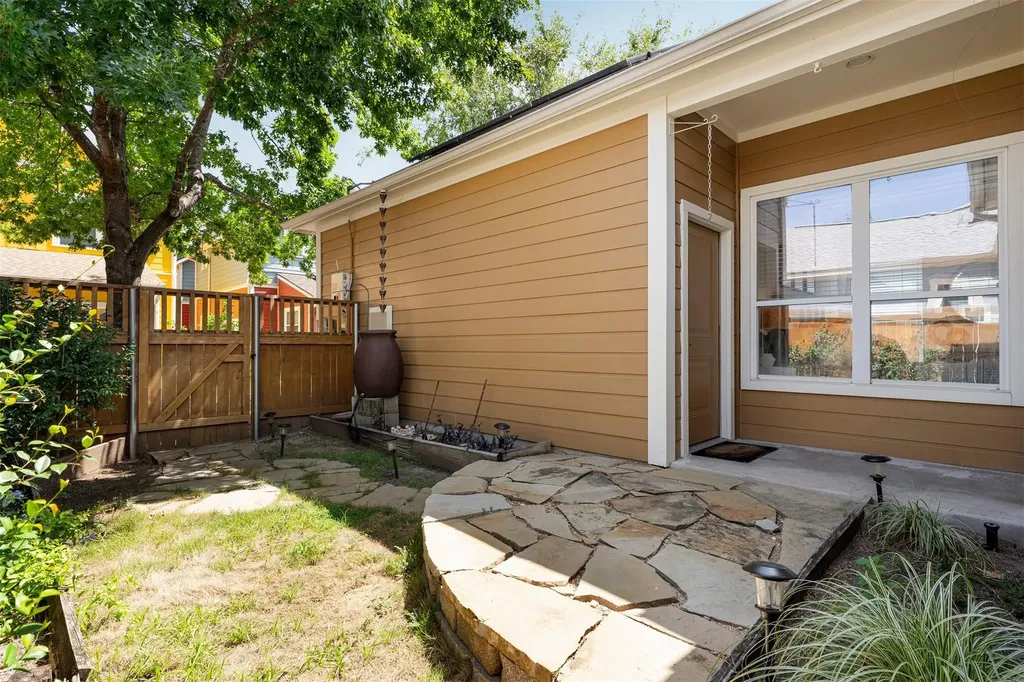 2008 Mccloskey Street Austin TX 78723
