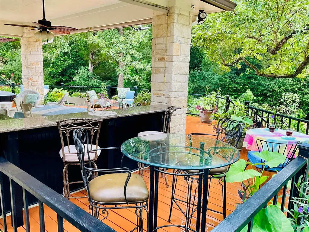 118 Loblolly Drive Elgin TX 78621