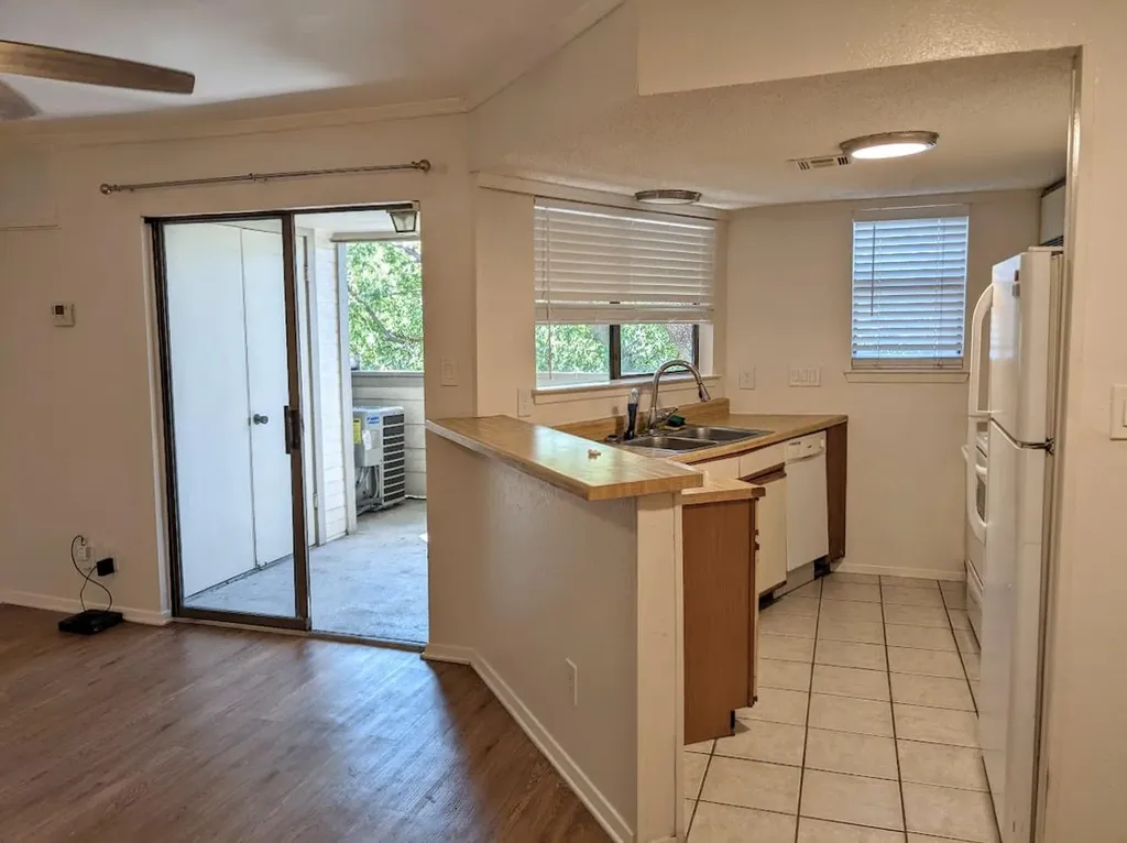 2500 Burleson Road Austin TX 78741