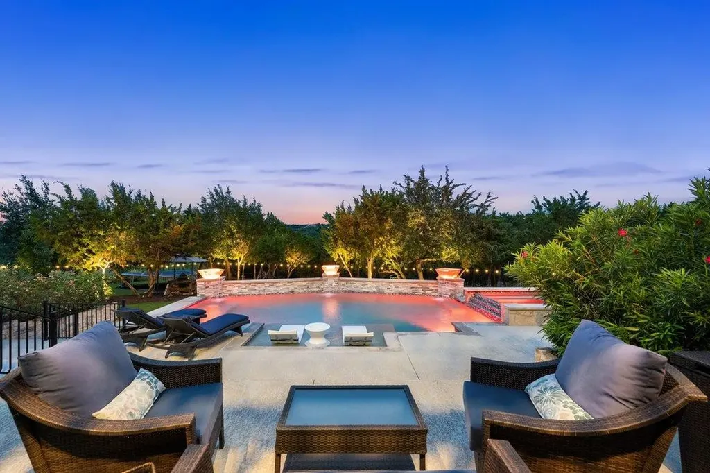 215 Lodestone Lane Austin TX 78738