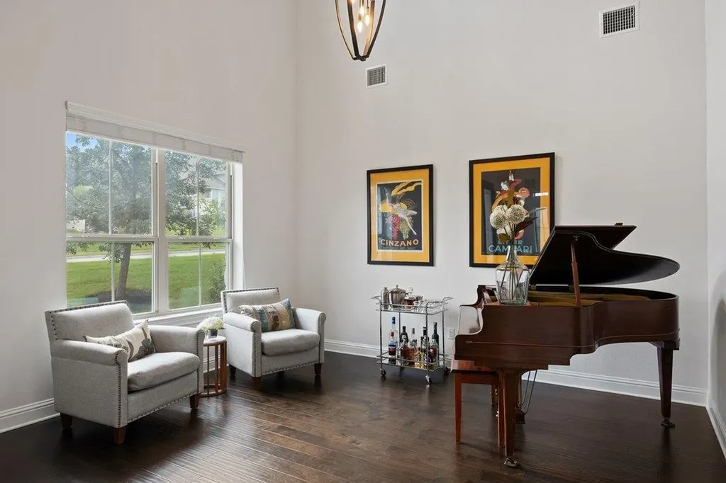 215 Lodestone Lane Austin TX 78738