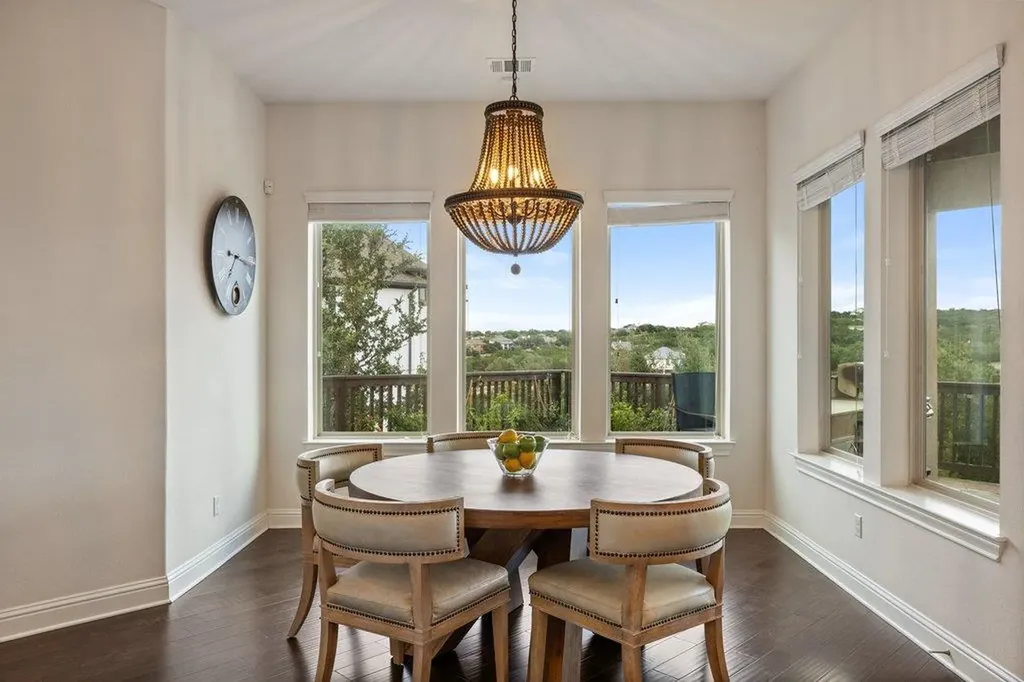 215 Lodestone Lane Austin TX 78738